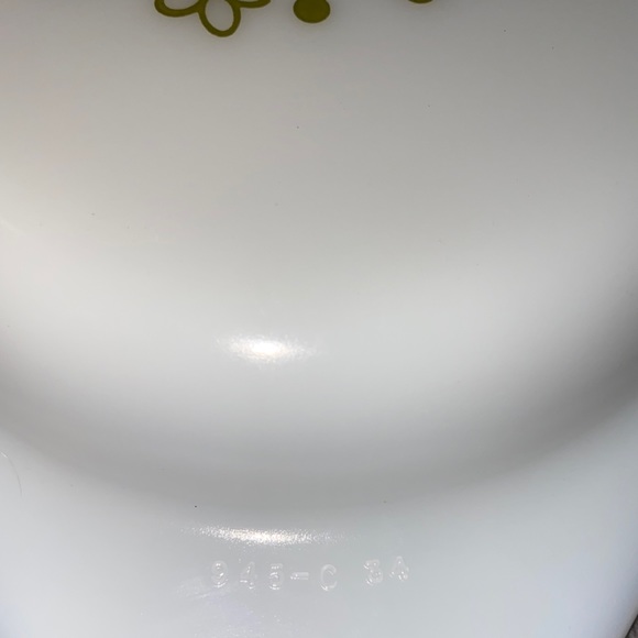 VINTAGE PYREX CRAZY DAISY CASSEROLE DISH - Picture 5 of 9